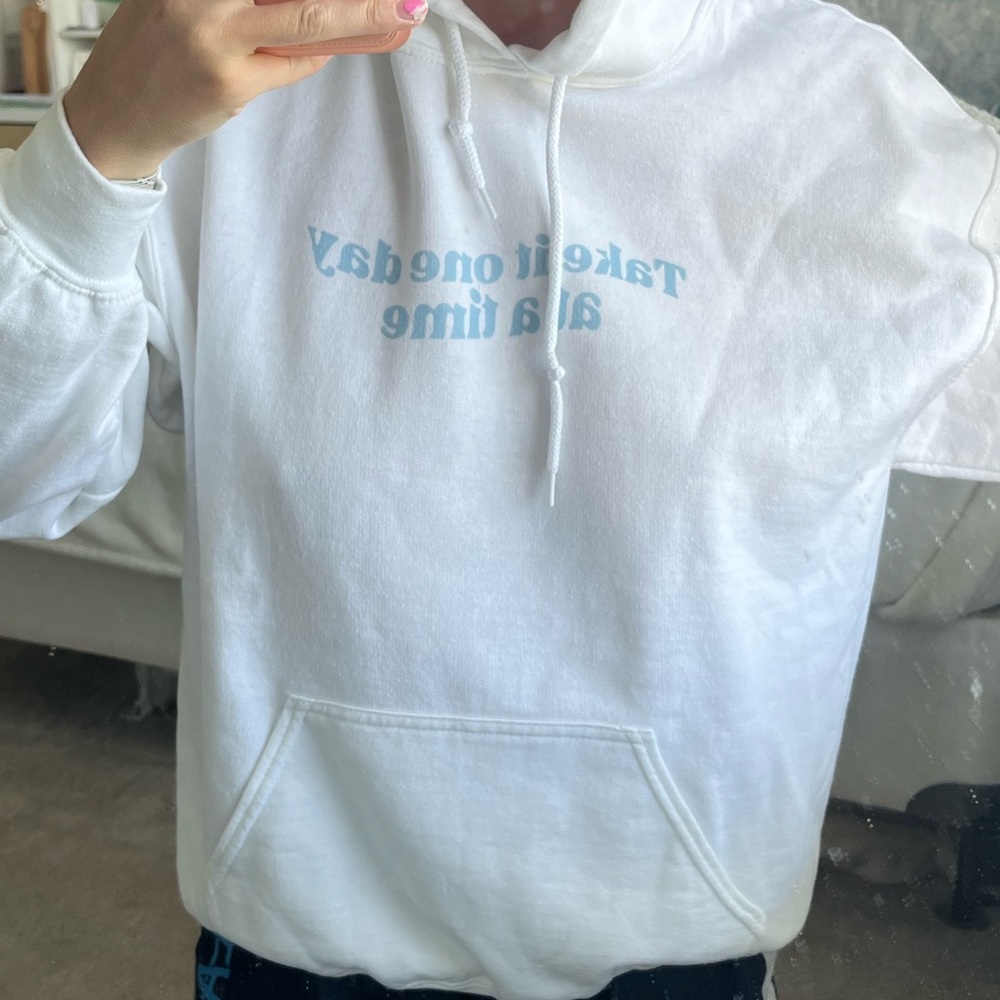 Happy Sweatshirt Customized - Picture 2 of 6